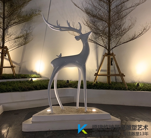 三明龙岩融创观樾台不锈钢鹿雕塑